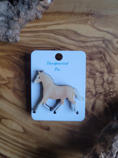 Hand-painted horse shaped wooden pin badge. Palomino and white blaze and socks colour