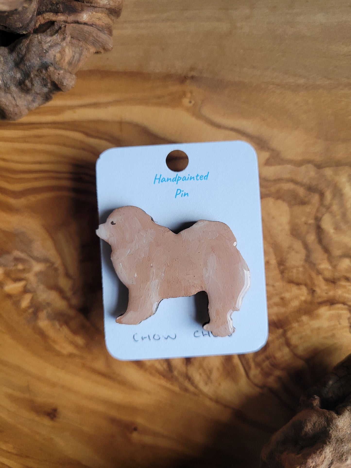 Hand-painted on wooden, fawn/cream coloured Chow Chow dog pin badge
