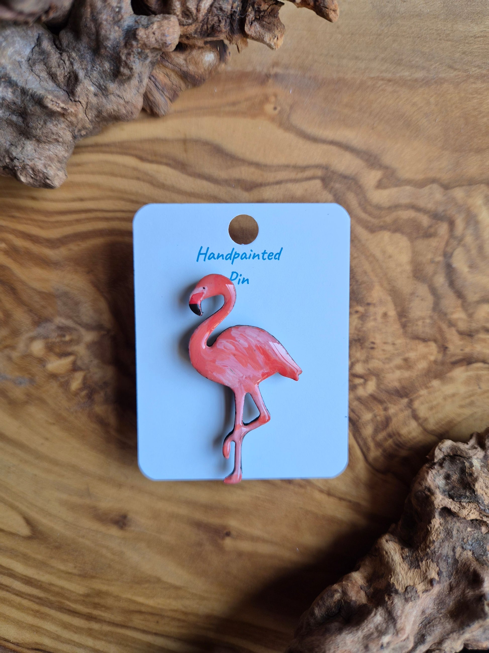 Hand-painted wooden pink flmaingo pin badge. 
